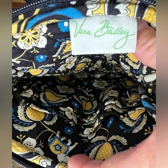 RETIRED Vera Bradley | Ellie Blue pattern crossbody handbag. - Picture 14 of 15